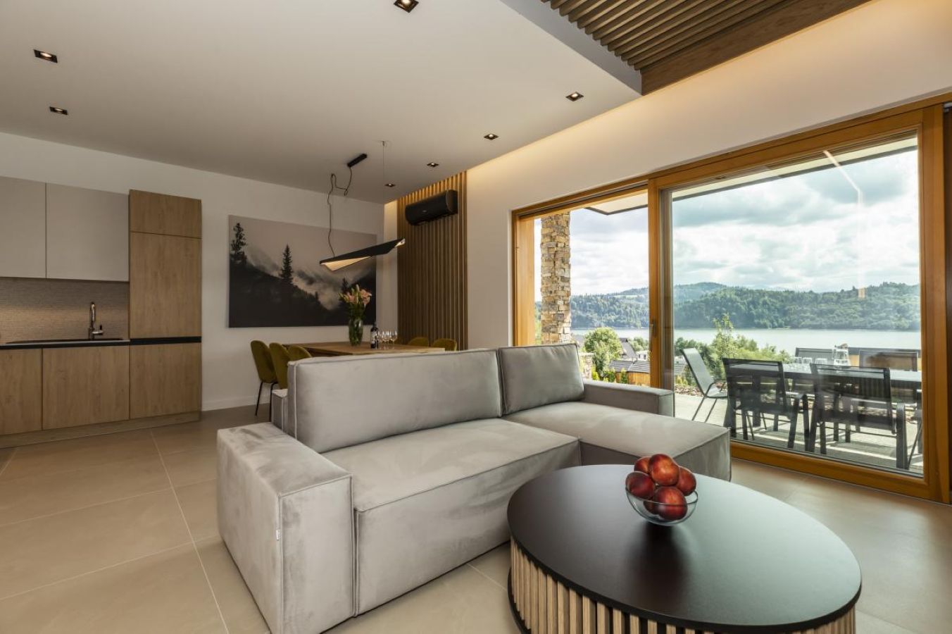 104e6f38c5685c99d470504d65f14748